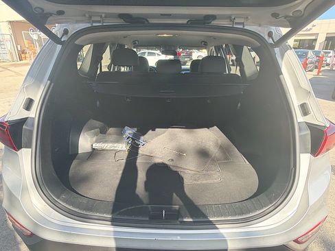 Used 2019 Hyundai Santa Fe SEL image 24