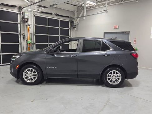 Used 2022 Chevrolet Equinox LT FWD image 4