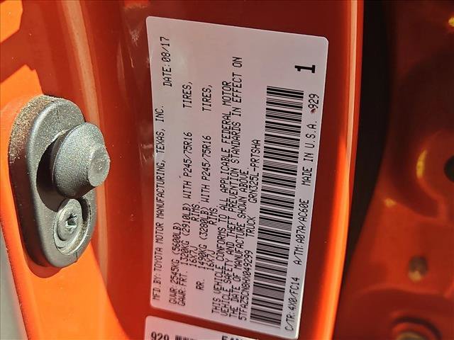 Used 2017 Toyota Tacoma SR5 w/ Tow Package RWD image 17