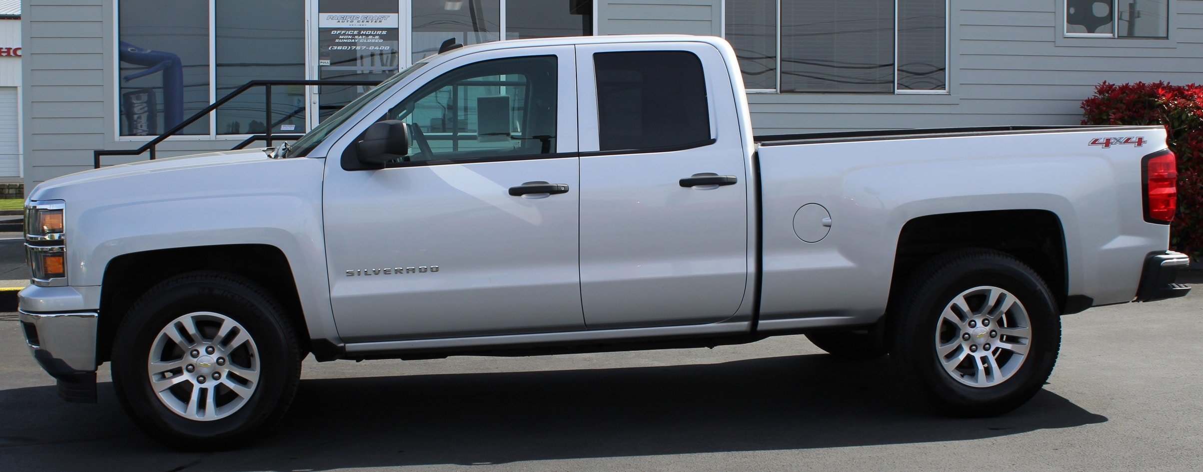 Used 2014 Chevrolet Silverado 1500 LT w/ All Star Edition AWD/4WD image 3