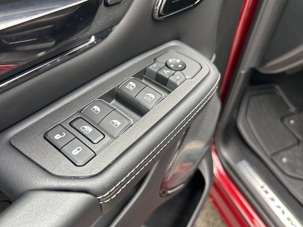 New 2025 RAM 1500 Limited w/ Body Color Bumper Group AWD/4WD image 48