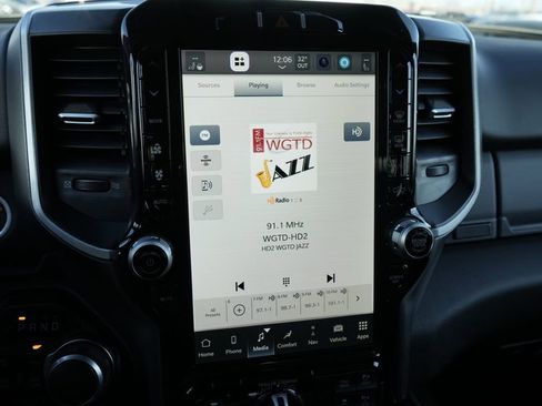 Used 2023 RAM 1500 Big Horn image 36