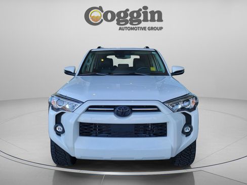 Used 2024 Toyota 4Runner SR5 Premium w/ Moonroof Package image 4