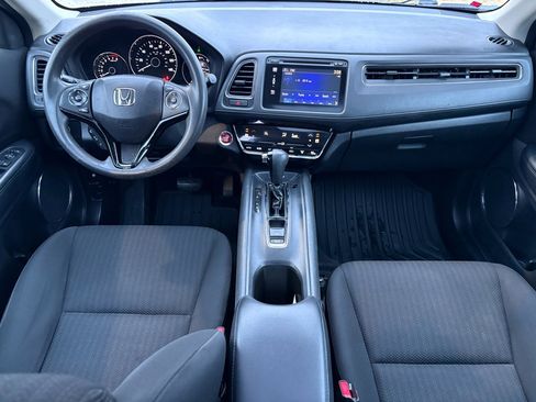 Used 2016 Honda HR-V EX image 2