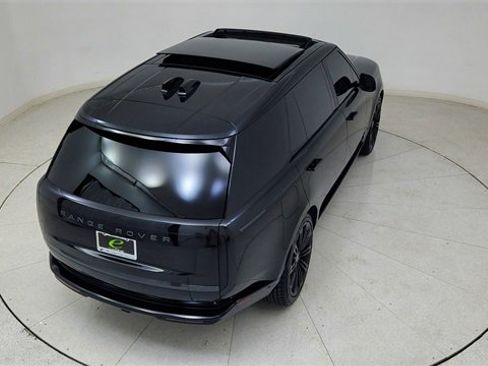 Used 2024 Land Rover Range Rover Long Wheelbase SE image 87