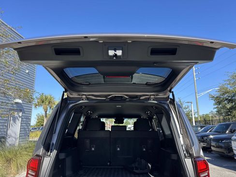 Used 2024 Toyota Land Cruiser image 12