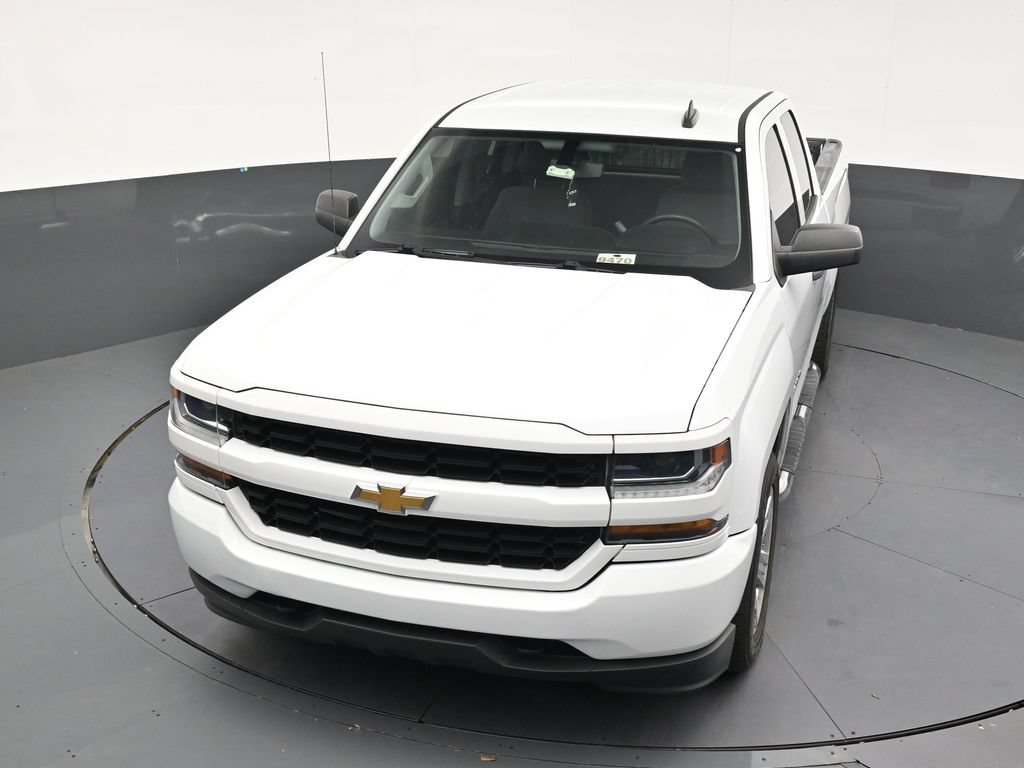 Used 2018 Chevrolet Silverado 1500 Custom w/ Custom Value Package RWD image 18
