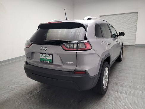 Used 2019 Jeep Cherokee Latitude w/ Popular Appearance Group AWD/4WD image 6