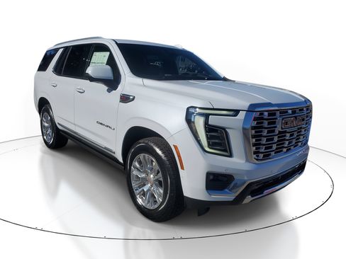 New 2026 GMC Yukon Denali w/ Sun & Power Step Package image 2
