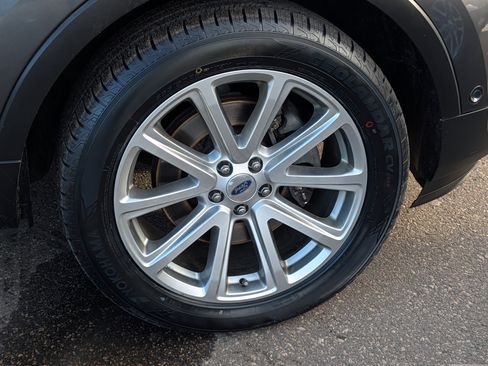 Certified 2017 Ford Explorer Limited w/ Equipment Group 303A image 15