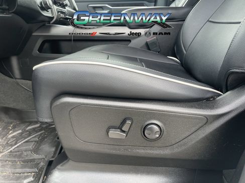 Used 2022 RAM 1500 Big Horn RWD image 16