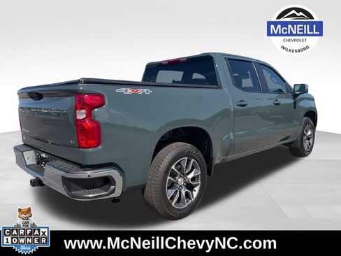 Used 2025 Chevrolet Silverado 1500 LT AWD/4WD image 8
