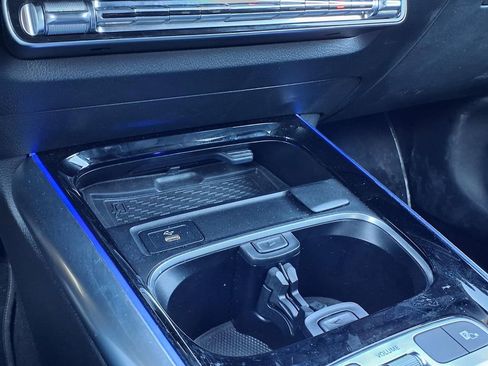 Used 2025 Mercedes-Benz GLA 250 4MATIC image 12