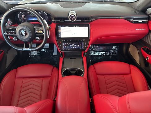 Certified 2025 Maserati GranTurismo Folgore AWD/4WD image 15