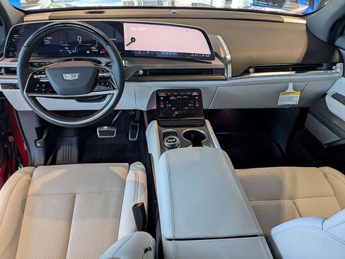 New 2026 Cadillac Vistiq Luxury AWD/4WD image 23