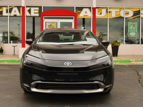Used 2024 Toyota Prius Limited w/ Limited Premium Package AWD/4WD image 2