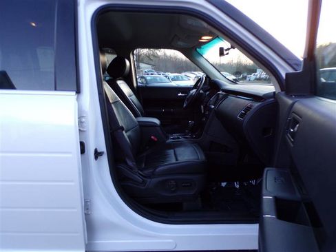 Used 2013 Ford Flex SEL image 18