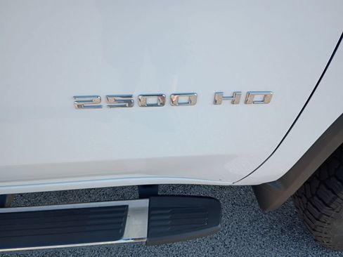 Used 2021 Chevrolet Silverado 2500 W/T w/ WT Convenience Package AWD/4WD image 42