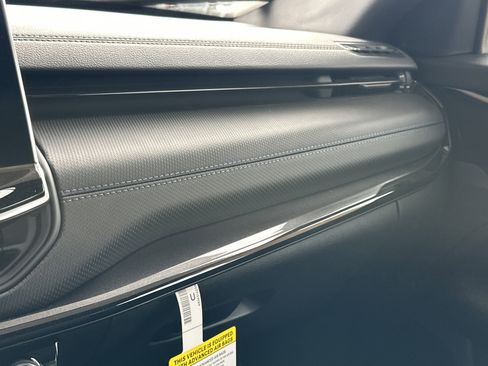 New 2026 Jeep Compass Limited image 8