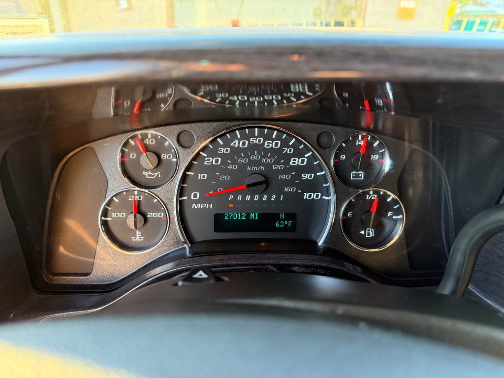 Used 2013 Chevrolet Express 1500 RWD image 11