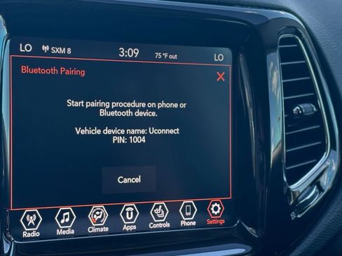 Used 2019 Jeep Compass Limited image 18