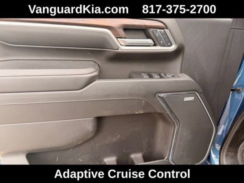 Used 2024 GMC Sierra 3500 SLT w/ SLT Convenience Package image 17