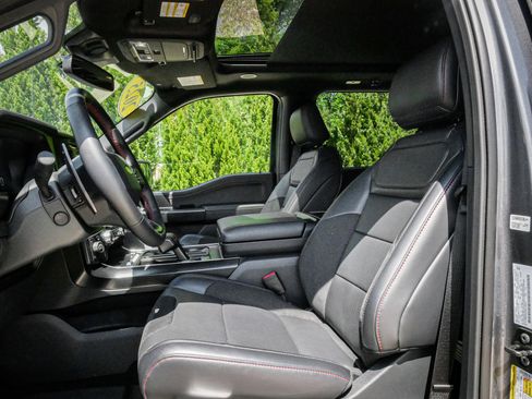Used 2025 Ford F150 Raptor AWD/4WD image 16