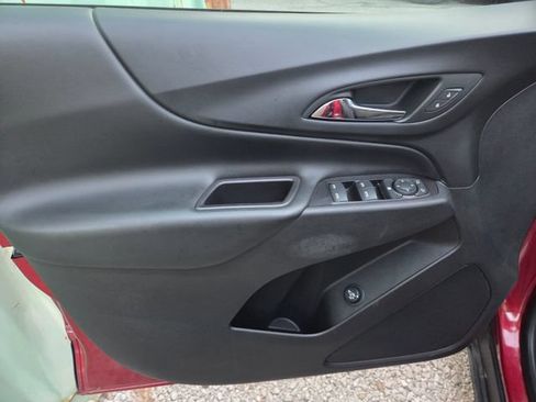 Used 2019 Chevrolet Equinox LT FWD image 10