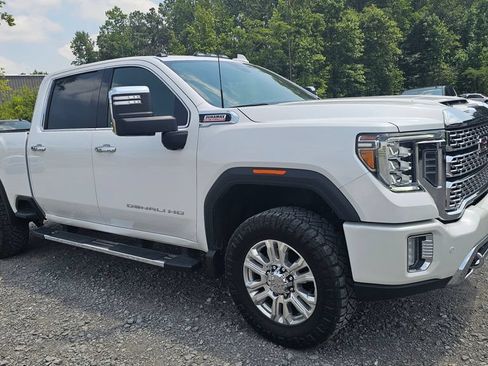 Used 2021 GMC Sierra 3500 Denali w/ Denali Ultimate Package AWD/4WD image 3