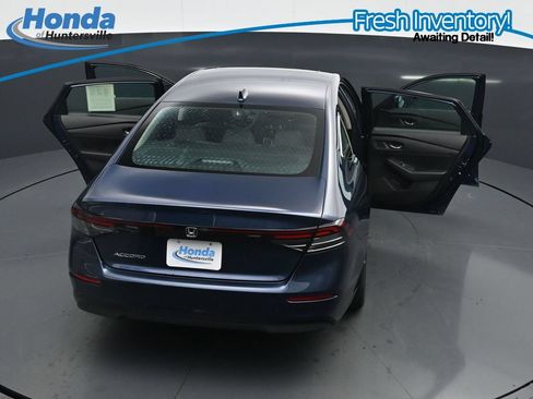 Used 2023 Honda Accord EX image 40