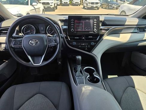 Used 2022 Toyota Camry LE FWD image 11