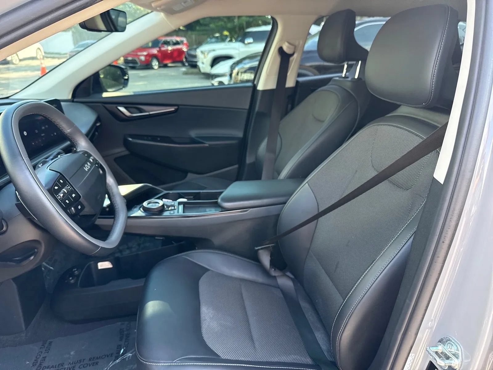 Used 2025 Kia EV6 Light w/ Light LR Technology Package RWD image 12