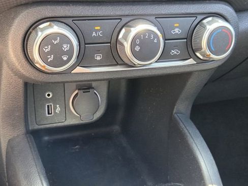 Used 2023 Nissan Kicks S FWD image 19