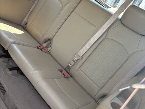 Used 2009 Buick Enclave CXL w/ Driver Confidence Package AWD/4WD image 10