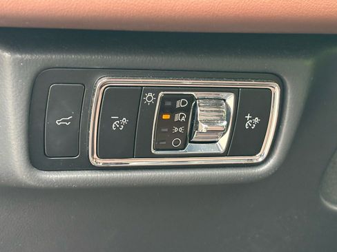 Used 2025 Lincoln Aviator Reserve w/ Equipment Group 201A image 28