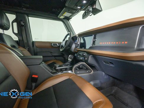 Used 2024 Ford Bronco Outer Banks AWD/4WD image 44