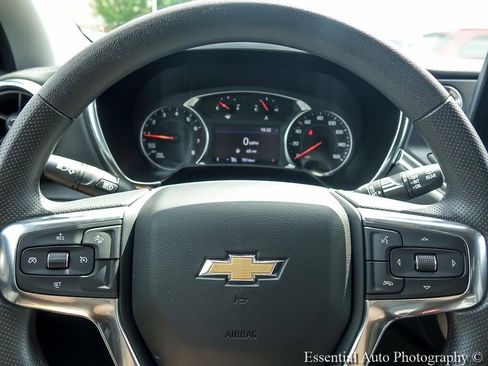 Used 2025 Chevrolet Blazer LT AWD/4WD image 14