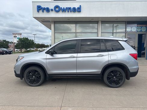Used 2021 Honda Passport Sport image 9