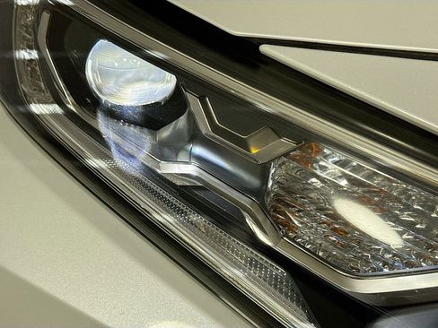 Used 2019 Toyota RAV4 XSE image 38