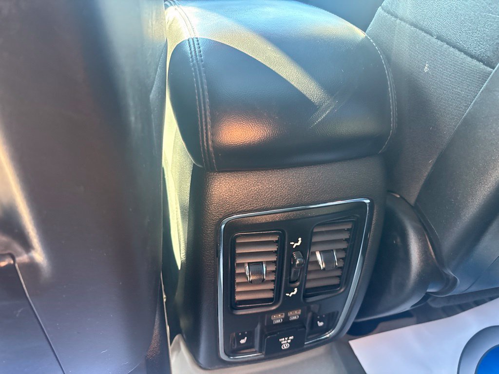 Used 2021 Jeep Grand Cherokee Limited w/ Luxury Group II AWD/4WD image 38