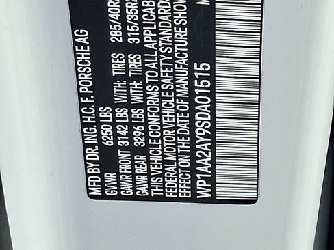 Used 2025 Porsche Cayenne image 29