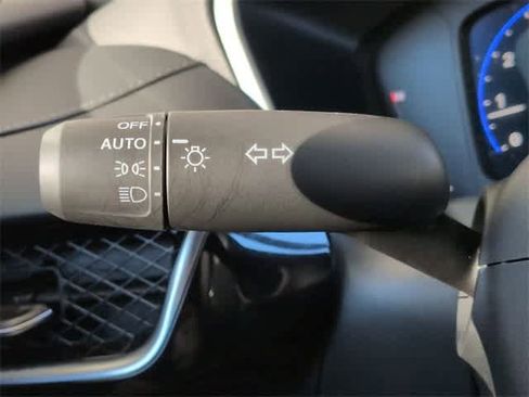 Certified 2025 Acura ADX FWD image 29