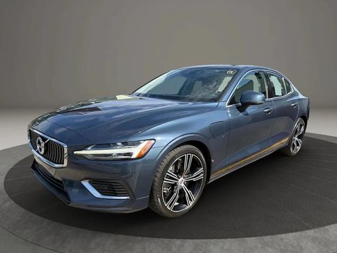 Used 2022 Volvo S60 T8 Inscription w/ Climate Package AWD/4WD image 1