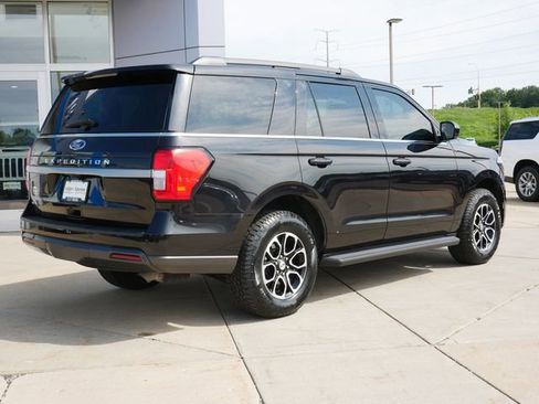 Used 2024 Ford Expedition XLT image 7