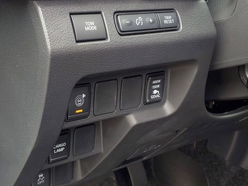New 2026 Nissan Frontier SV AWD/4WD image 13