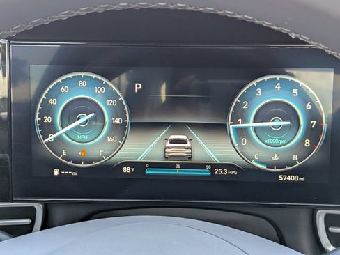 Used 2023 Hyundai Elantra SEL w/ Convenience Package FWD image 26