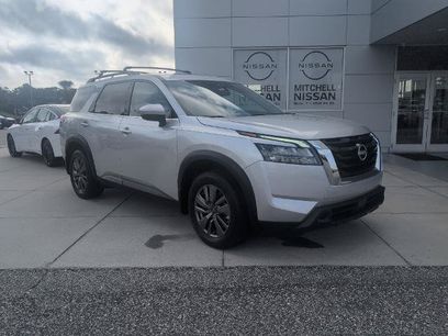 Certified 2025 Nissan Pathfinder SV w/ SV Premium Package