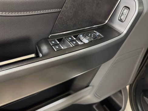 Used 2024 Ford F150 XLT RWD image 7