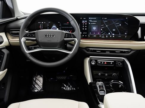 New 2025 Audi Q5 Premium image 13