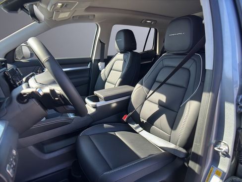 New 2026 GMC Terrain Denali w/ LPO, Black Badging Package image 14